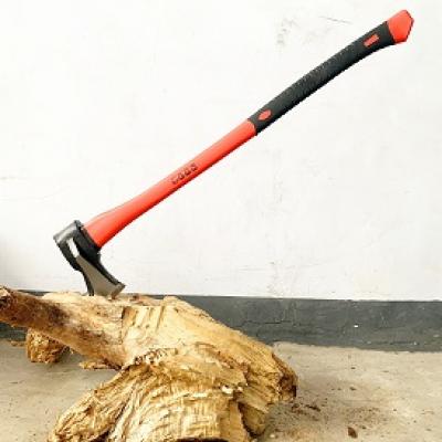 Splitting Axe With Plastic Handle